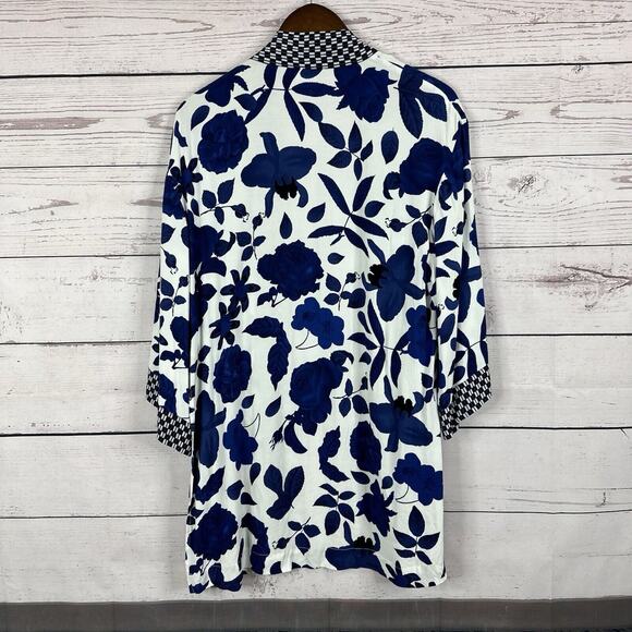 Cabi Kimono Womens Small Blue White Floral Botanical Tropical Light Weight 5661 - Picture 4 of 13